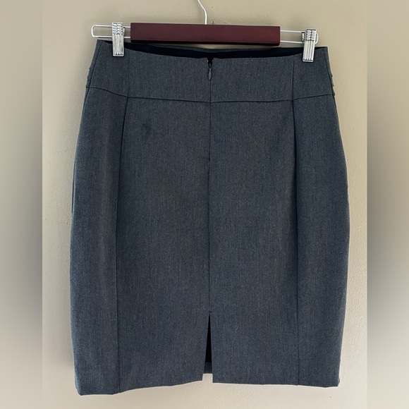 Express pencil skirts size 6 fully lined - Picture 2 of 4